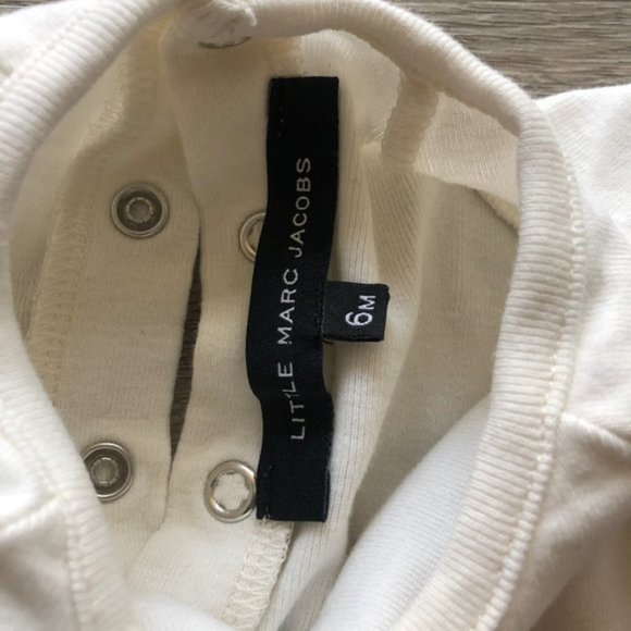 Little Marc Jacobs Baby Bodysuit Onesie Black 6M - Picture 8 of 10